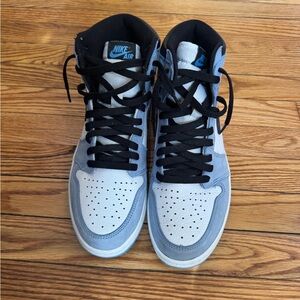 Nike High-Top Sneakers in Light Blue, White and Black